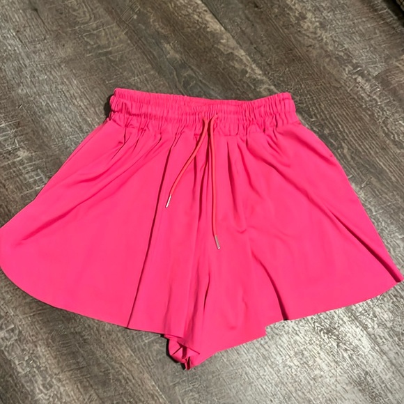 Love Tree Pants - ☀️ Love Tree shorts NWOT women’s size small in hot pink Bundles Offers 😊